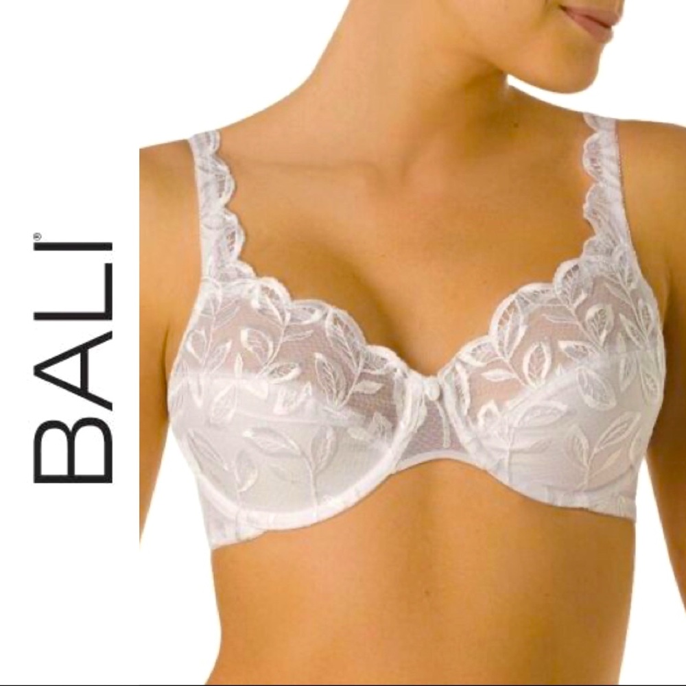 NWT $48~BALI~White Embroidered ‘Lace Desire’ Minimizer Underwire Bra~# 3373~36D